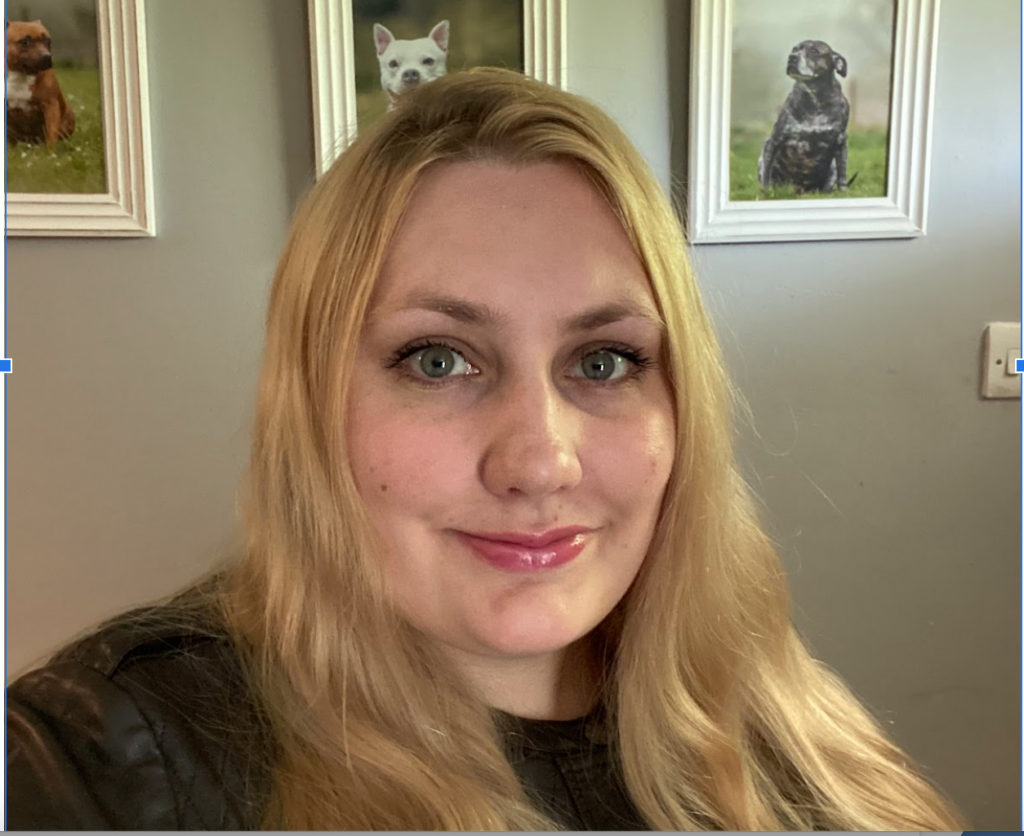 Laura_Graham
